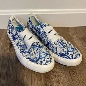 Blowfish women’s size 11 shoe